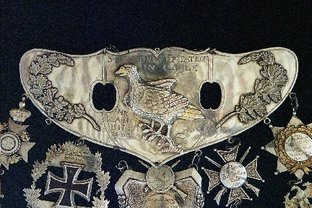 Silbernes Brustschild von 1658